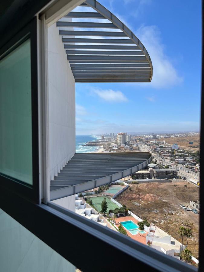 Beachfront 4 Bedroom Penthouse - Pool Steps To Beach & Mins To Downtown Rosarito Exterior foto